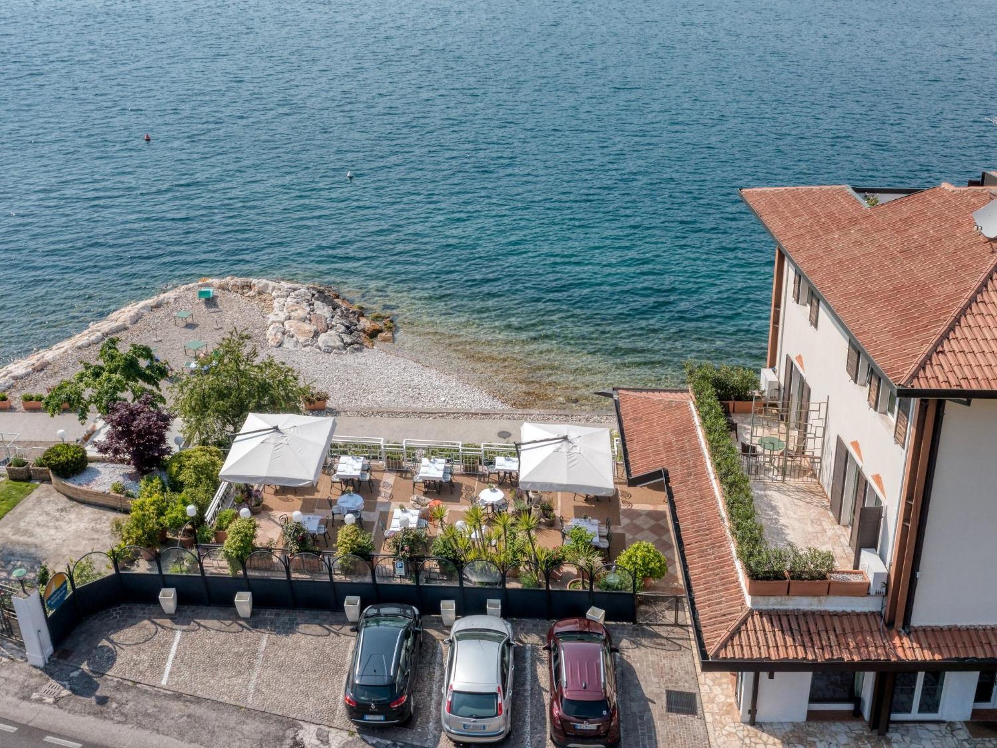 La Caletta Hotel Bolognese Бренцоне-суль-Гарда Екстер'єр фото