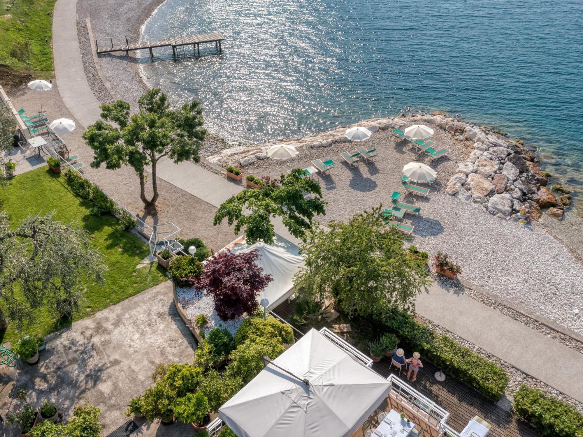 La Caletta Hotel Bolognese Бренцоне-суль-Гарда Екстер'єр фото