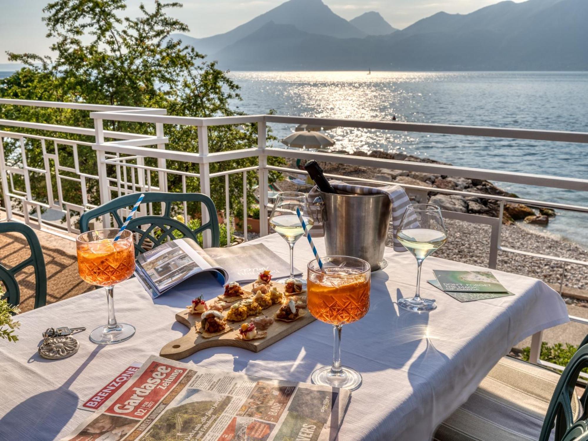La Caletta Hotel Bolognese Бренцоне-суль-Гарда Екстер'єр фото